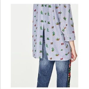 Zara button down top. Back slit. Almost new!